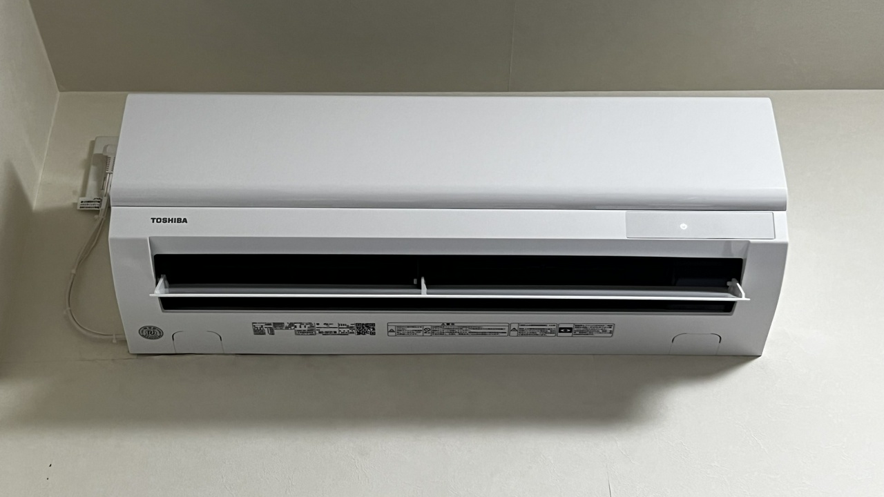 交換設置されたエアコン