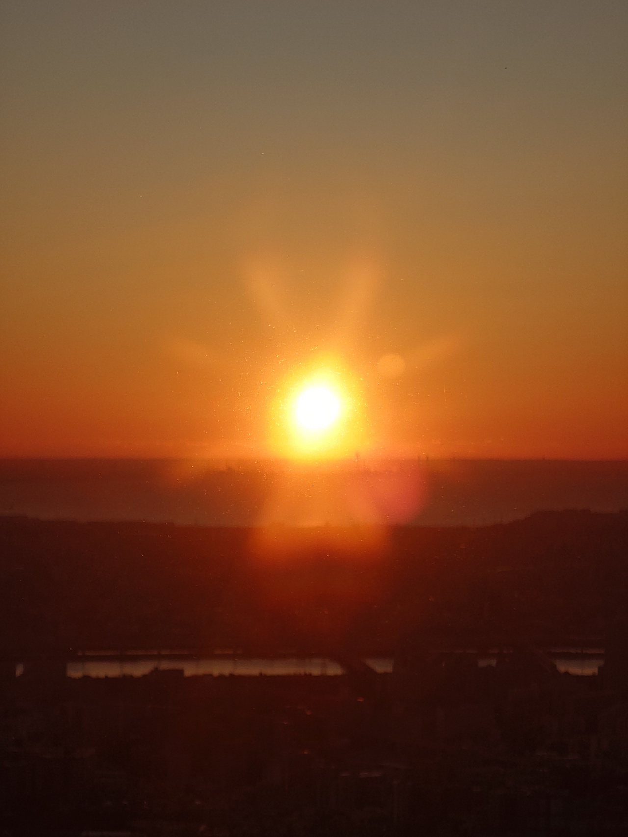 東京スカイツリーで撮影した2025年初日の出