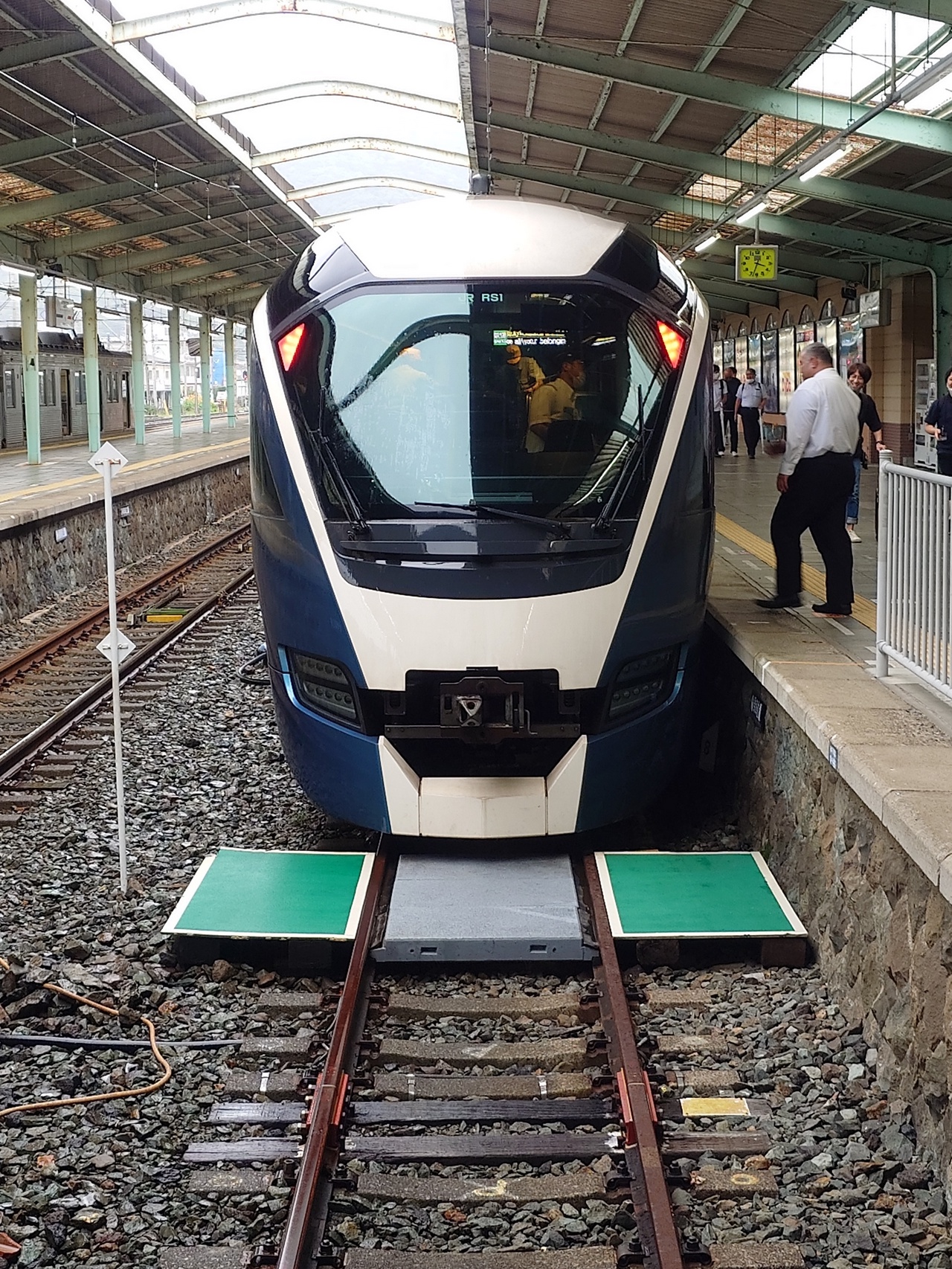 「サフィール踊り子」用E261系特急電車 @伊豆急下田駅