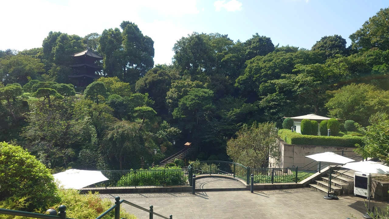 三重塔も見える。