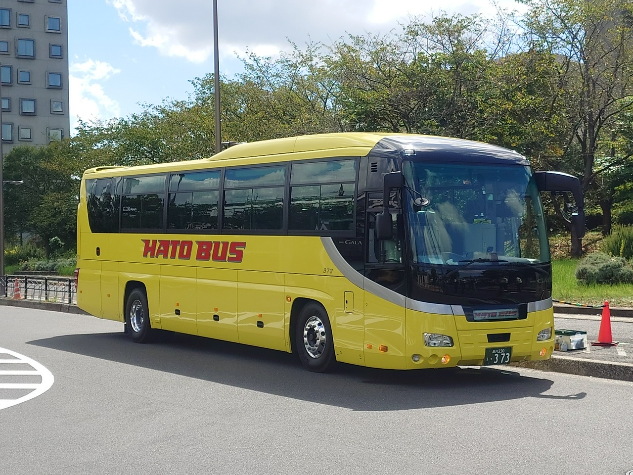 はとバス ＠新木場駅（その1）