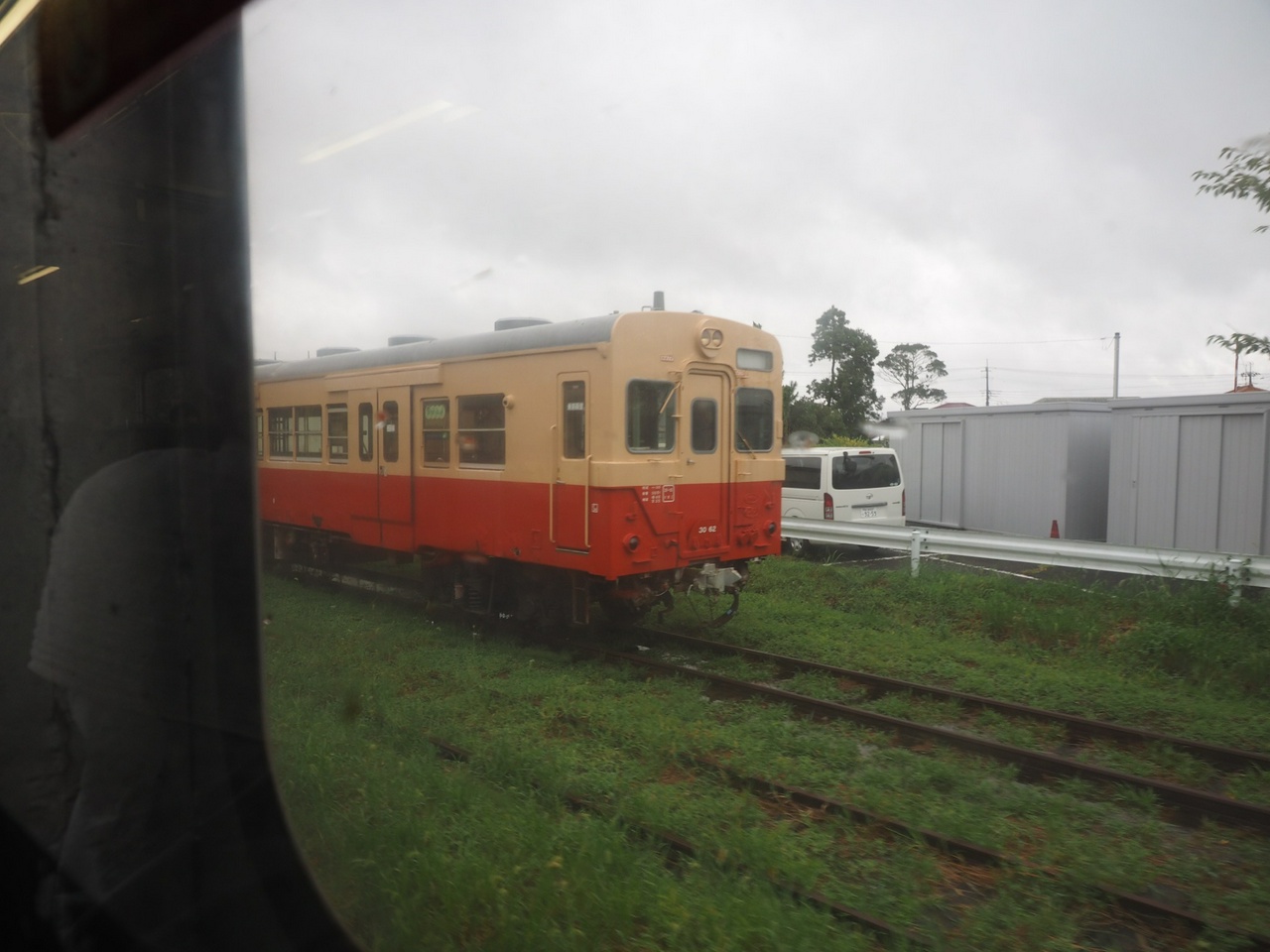 昭和の観光急行の車内から見たキハ30
