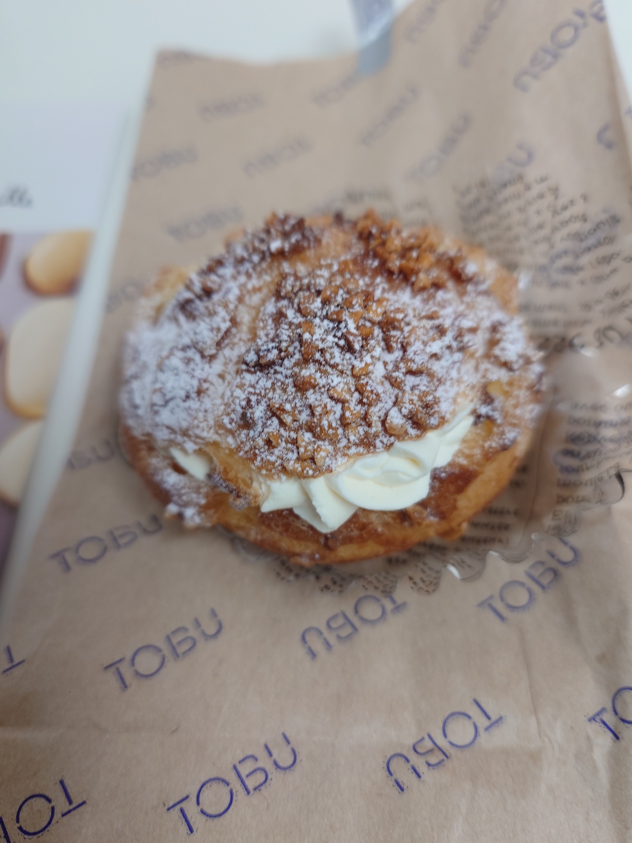 函館プティ・メルヴィーユのシュークリーム