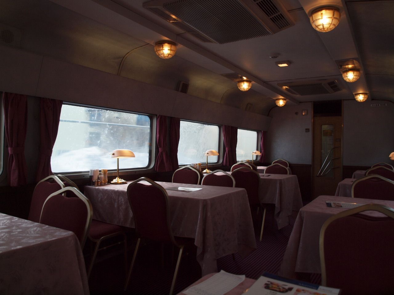 「北斗星」の食堂車で朝食（その1）