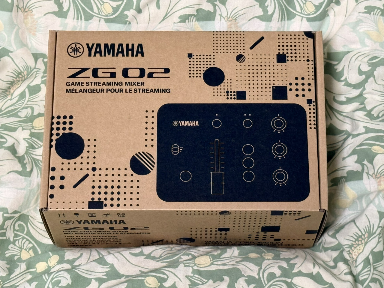 ヤマハ「ZG02」の外箱