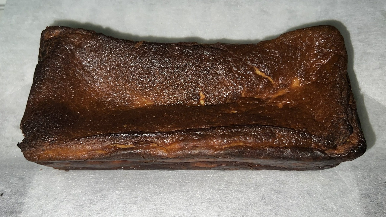 ふたりに贈るチーズケーキ 食べ比べセット（焦がしベイクドチーズケーキ）